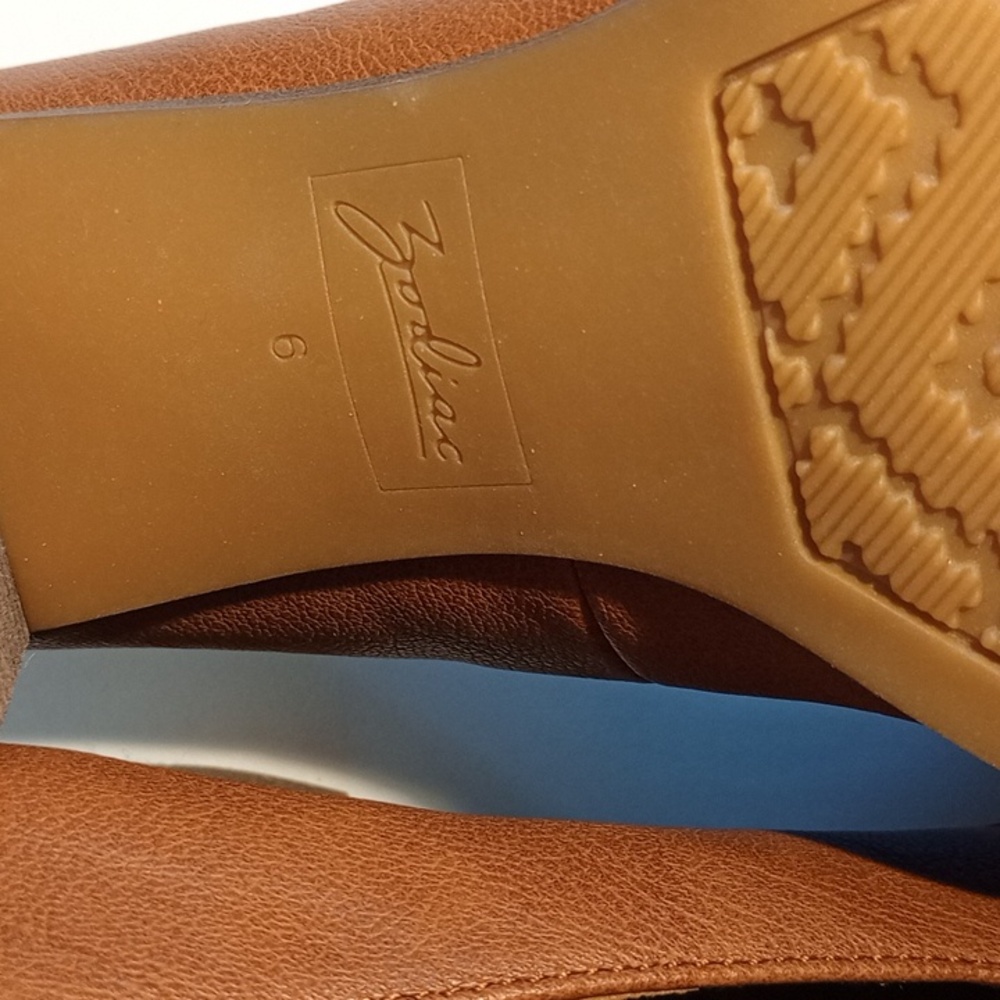 Zodiac Gloria Pumps - Picture 7 of 8